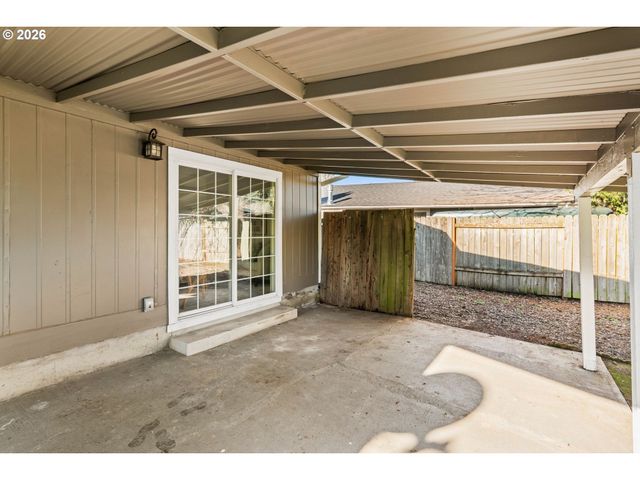 2583 STRATFORD St, Eugene, OR 97404