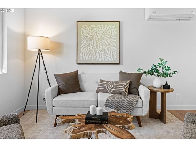 2583 STRATFORD St, Eugene, OR 97404