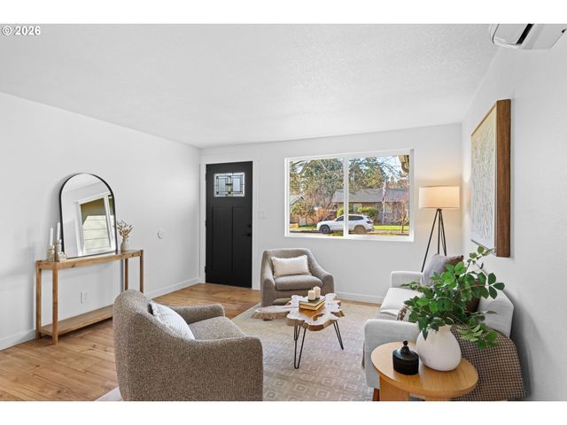 2583 STRATFORD St, Eugene, OR 97404