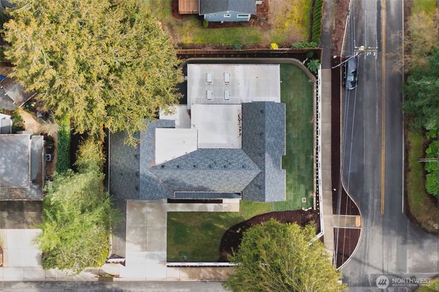 11204 108th Ave NE, Kirkland, WA 98033