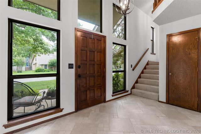 8713 S 69th East Avenue, Tulsa, OK 74133