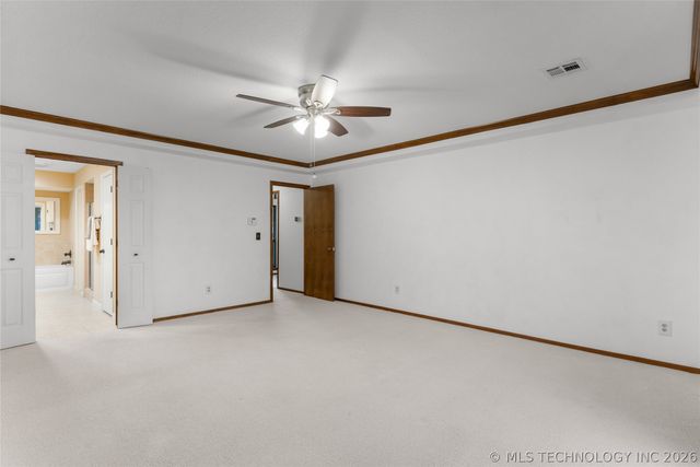 8713 S 69th East Avenue, Tulsa, OK 74133