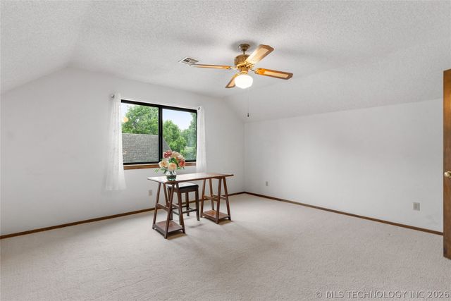 8713 S 69th East Avenue, Tulsa, OK 74133