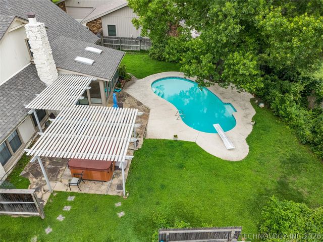 8713 S 69th East Avenue, Tulsa, OK 74133