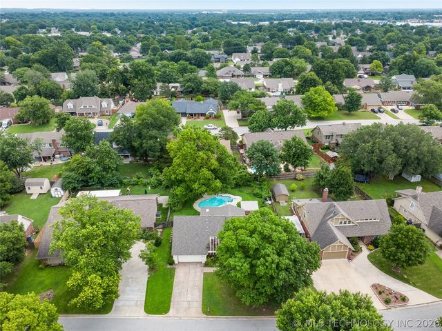 8713 S 69th East Avenue, Tulsa, OK 74133
