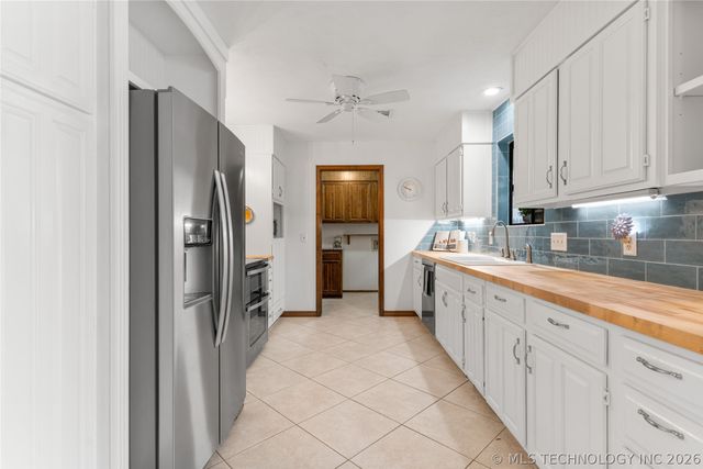 8713 S 69th East Avenue, Tulsa, OK 74133