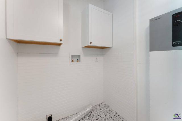 200 3rd Avenue, Bonaire, GA 31005