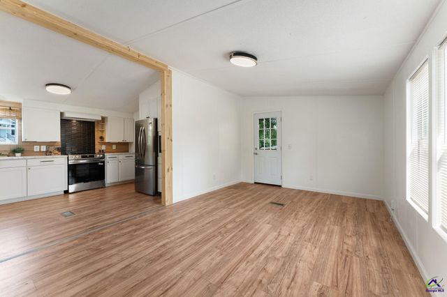 200 3rd Avenue, Bonaire, GA 31005