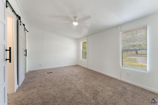 200 3rd Avenue, Bonaire, GA 31005