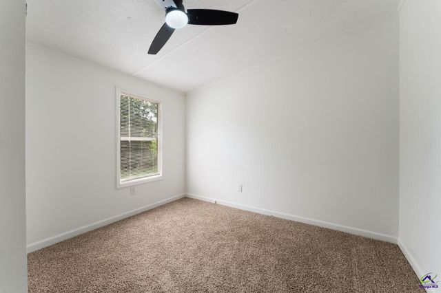 200 3rd Avenue, Bonaire, GA 31005