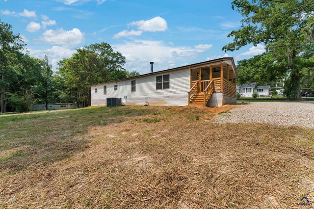 200 3rd Avenue, Bonaire, GA 31005