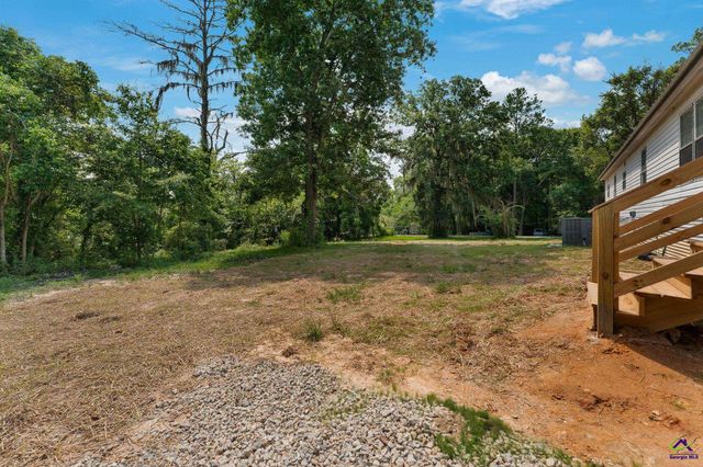 200 3rd Avenue, Bonaire, GA 31005