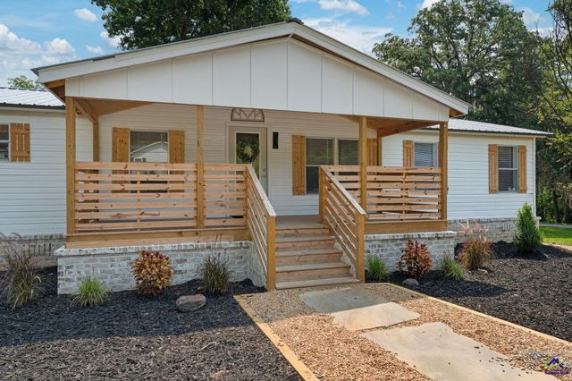 200 3rd Avenue, Bonaire, GA 31005