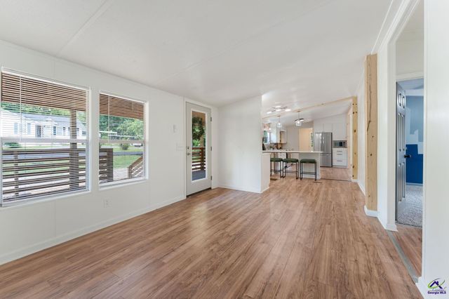 200 3rd Avenue, Bonaire, GA 31005