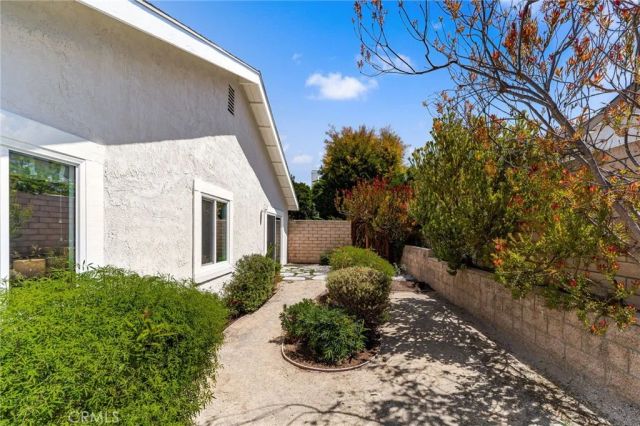 2 Darwin, Irvine, CA 92620