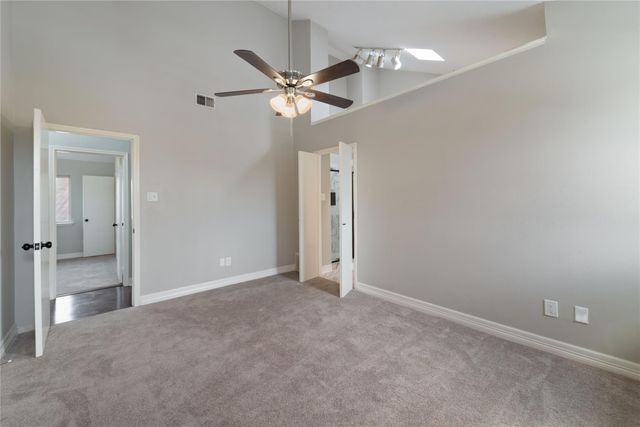 8818 Vinkins Road, Houston, TX 77071