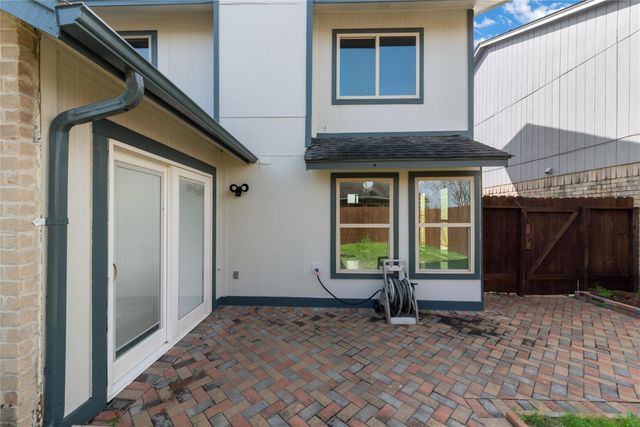 8818 Vinkins Road, Houston, TX 77071