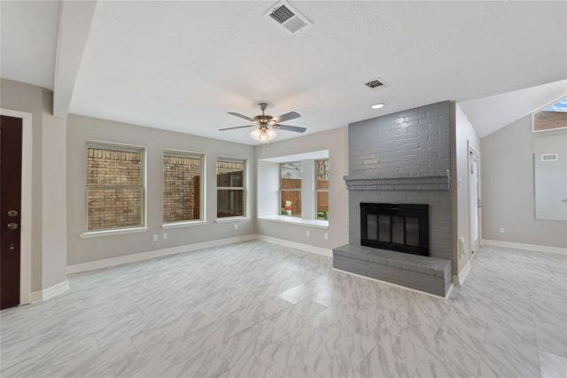 8818 Vinkins Road, Houston, TX 77071