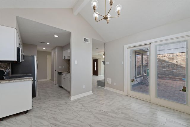 8818 Vinkins Road, Houston, TX 77071