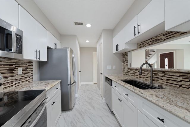 8818 Vinkins Road, Houston, TX 77071