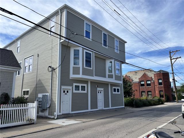 603 Thames Street 4, Newport, RI 02840