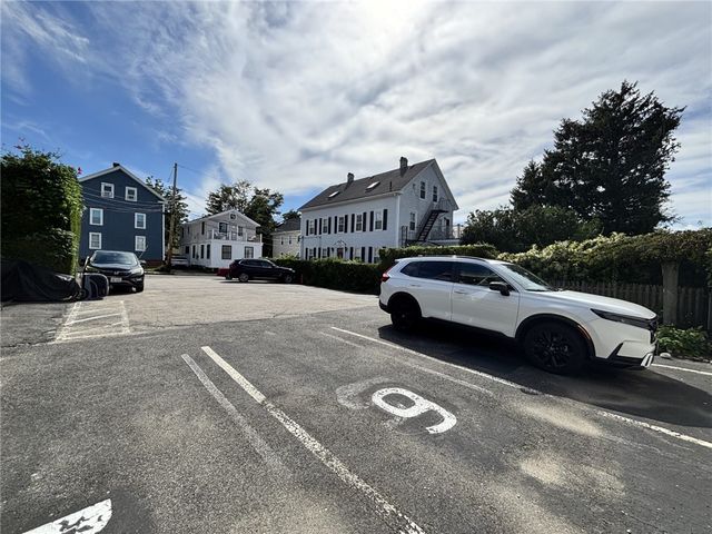 603 Thames Street 4, Newport, RI 02840