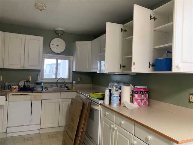 603 Thames Street 4, Newport, RI 02840