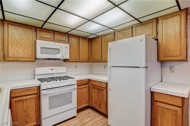 1751 East Reno Avenue 105, Las Vegas, NV 89119