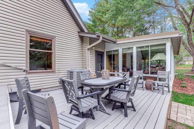1401 Omaha Avenue N, Stillwater, MN 55082