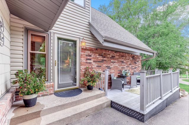 1401 Omaha Avenue N, Stillwater, MN 55082