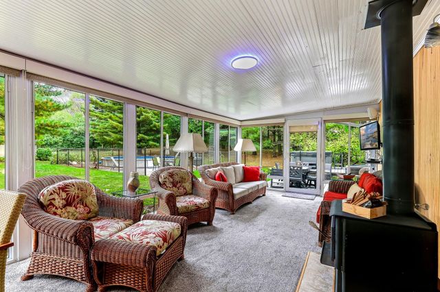 1401 Omaha Avenue N, Stillwater, MN 55082