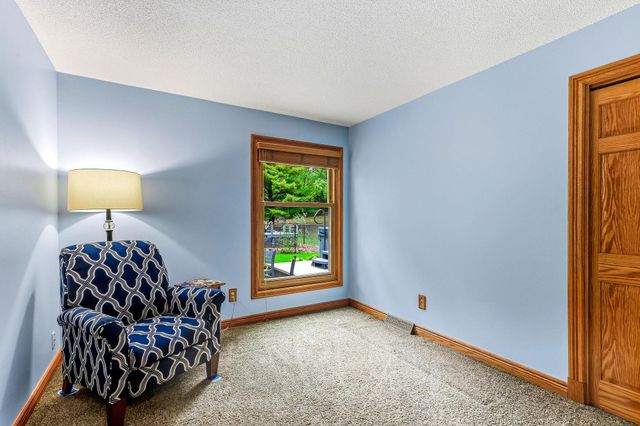 1401 Omaha Avenue N, Stillwater, MN 55082