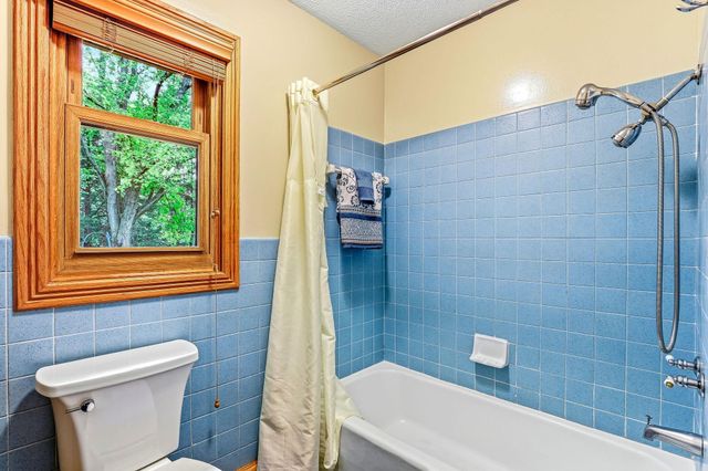 1401 Omaha Avenue N, Stillwater, MN 55082