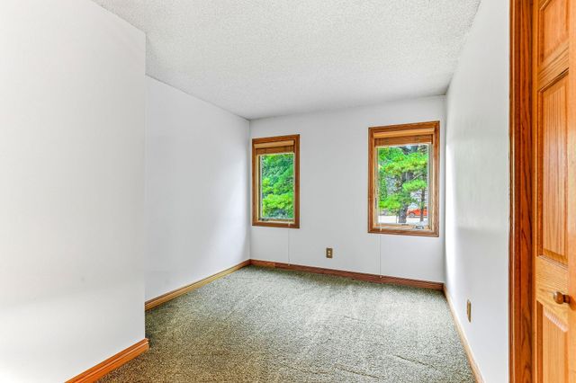 1401 Omaha Avenue N, Stillwater, MN 55082