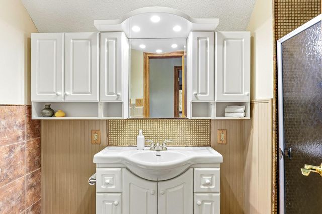 1401 Omaha Avenue N, Stillwater, MN 55082