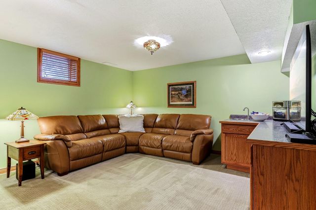 1401 Omaha Avenue N, Stillwater, MN 55082
