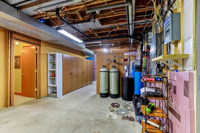 1401 Omaha Avenue N, Stillwater, MN 55082