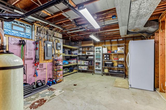 1401 Omaha Avenue N, Stillwater, MN 55082
