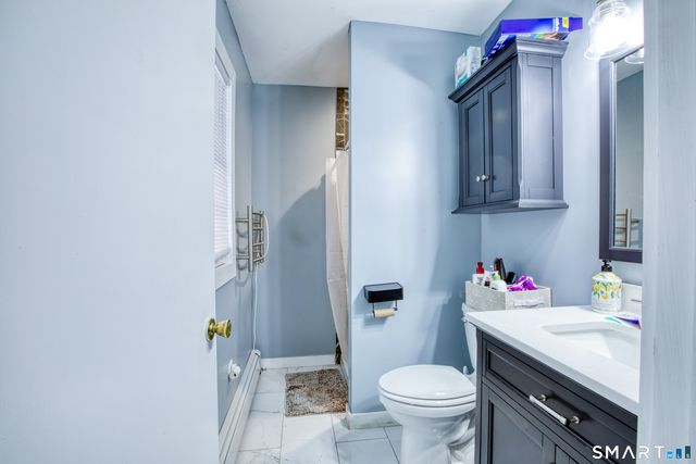 4 Edmond Road, Bethel, CT 06801