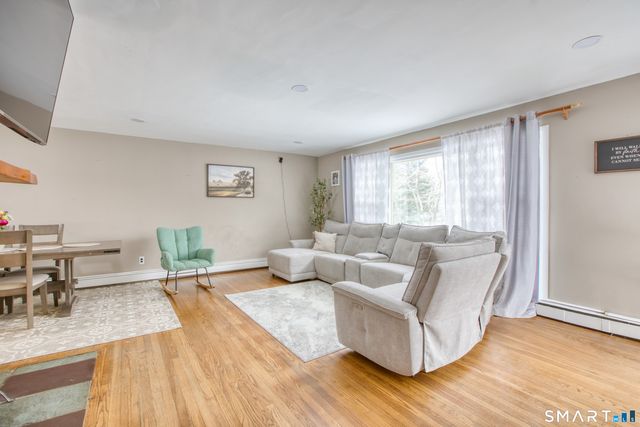 4 Edmond Road, Bethel, CT 06801