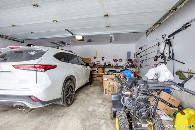 4 Edmond Road, Bethel, CT 06801