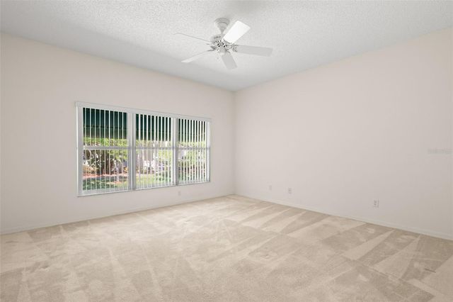 6600 100TH WAY N 24B, St Petersburg, FL 33708