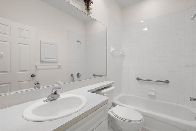 6600 100TH WAY N 24B, St Petersburg, FL 33708