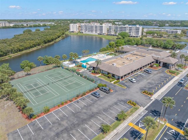 6600 100TH WAY N 24B, St Petersburg, FL 33708