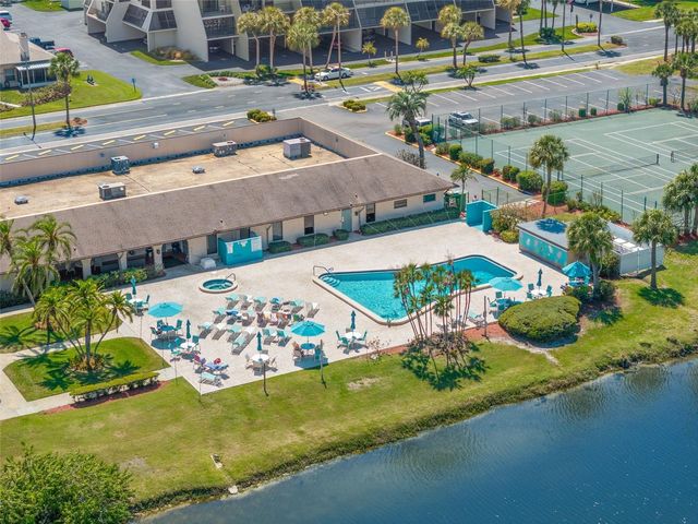 6600 100TH WAY N 24B, St Petersburg, FL 33708