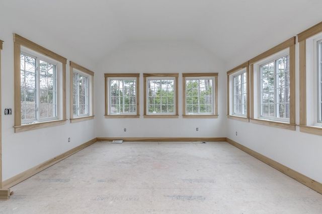 54 Haystack Circle 9-96-2, Pelham, NH 03076