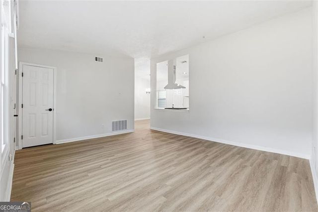 6385 Emerald Pointe Circle, College Park, GA 30349