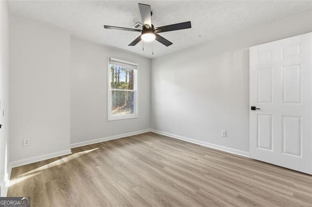 6385 Emerald Pointe Circle, College Park, GA 30349