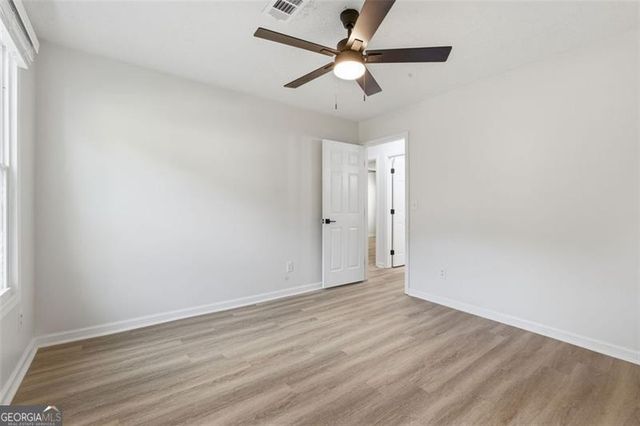 6385 Emerald Pointe Circle, College Park, GA 30349