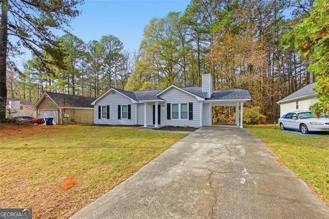 6385 Emerald Pointe Circle, College Park, GA 30349